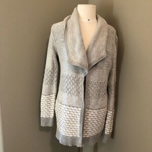 Gap Knit Cardigan Size Small